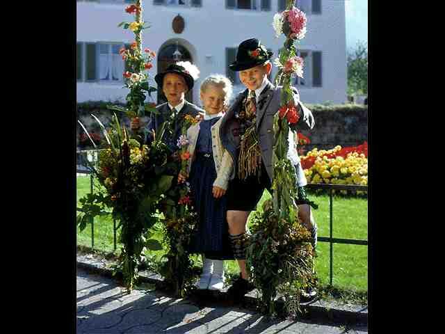 Kräuterbuschweihe in Garmisch-Partenkirchen Bild: Kräuterbuschweihe in Garmisch-Partenkirchen
